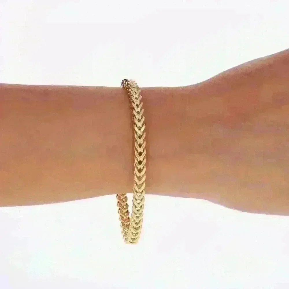 NWT 18K Gold Plated Minimalist Double Curb Link Chain Bracelet